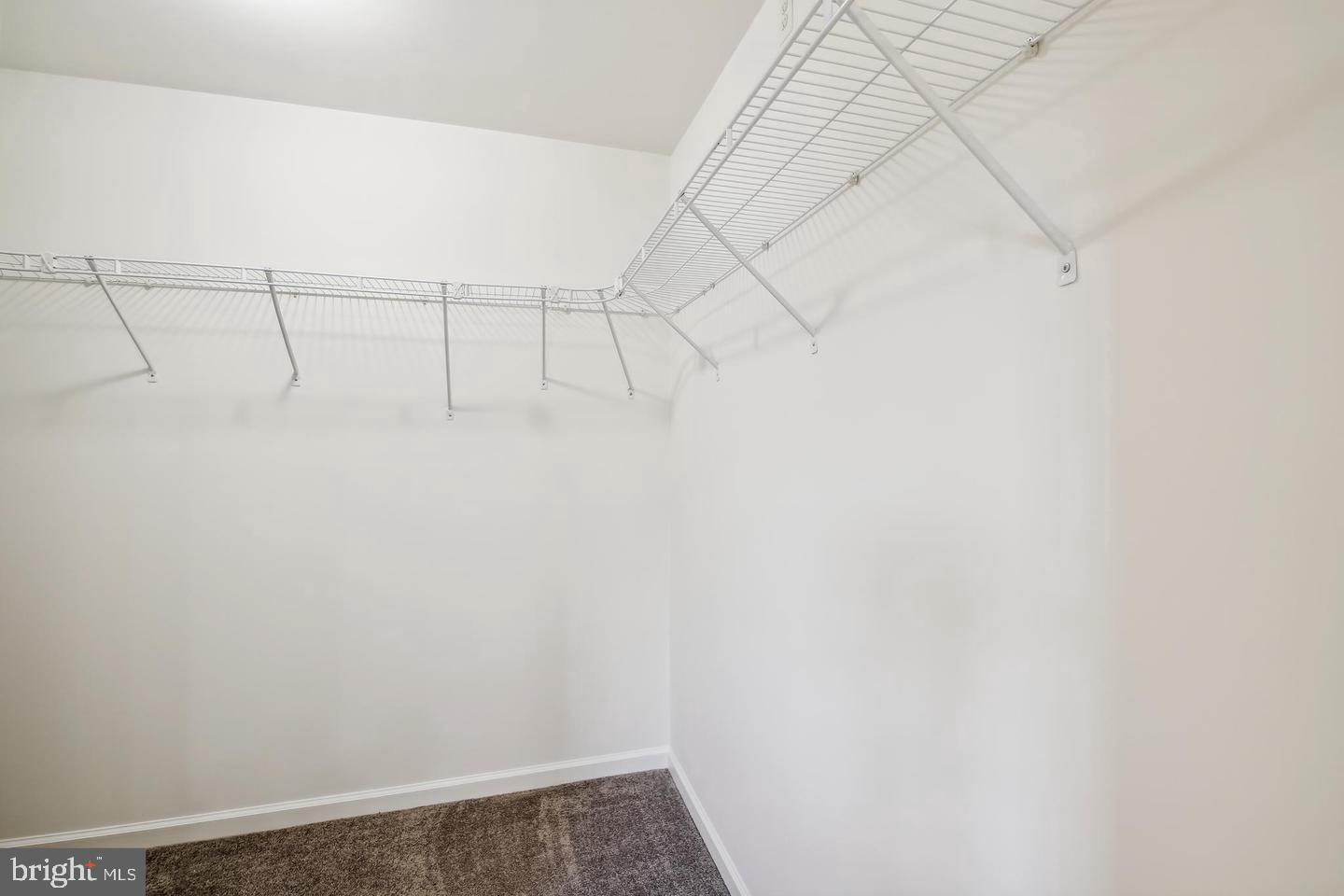 HUNT CLUB SOUTH - Residential Lease