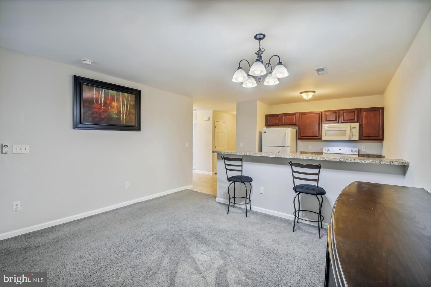 HUNT CLUB SOUTH - Residential Lease