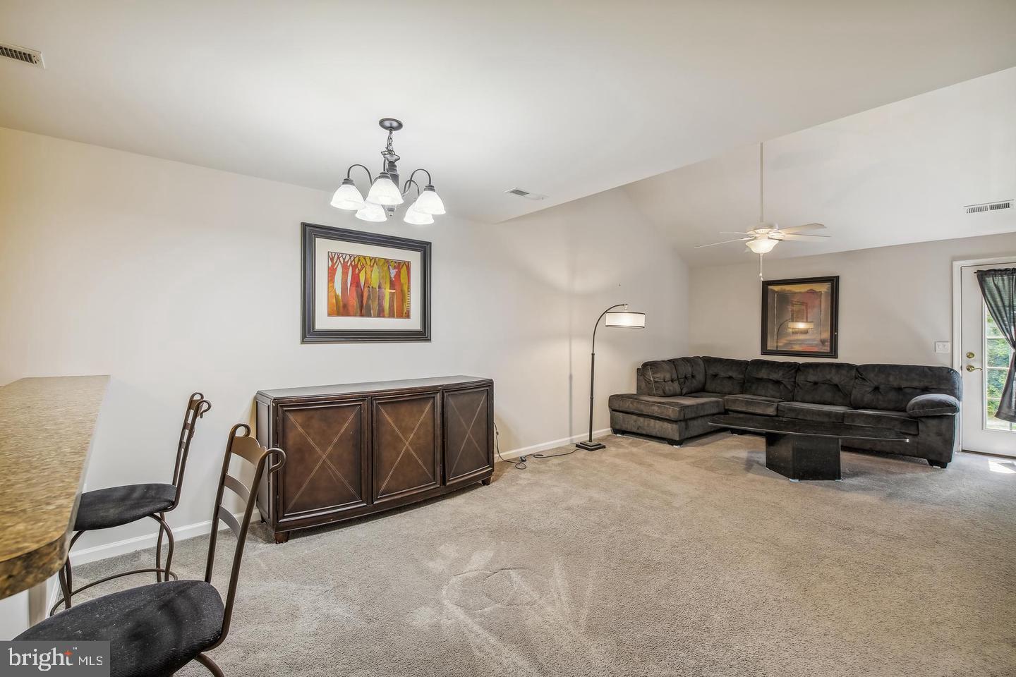 HUNT CLUB SOUTH - Residential Lease