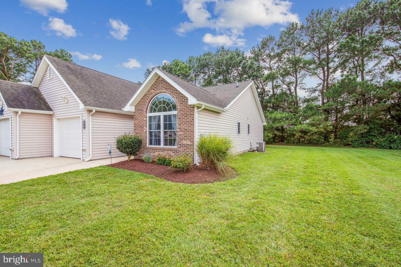 HUNT CLUB SOUTH - Residential Lease