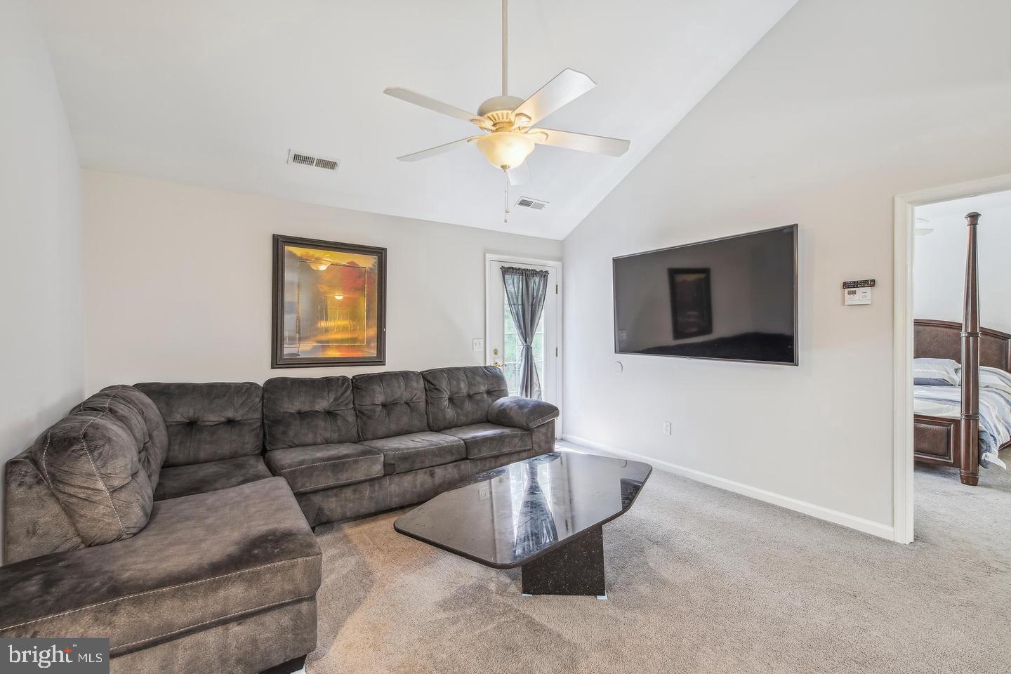 HUNT CLUB SOUTH - Residential Lease