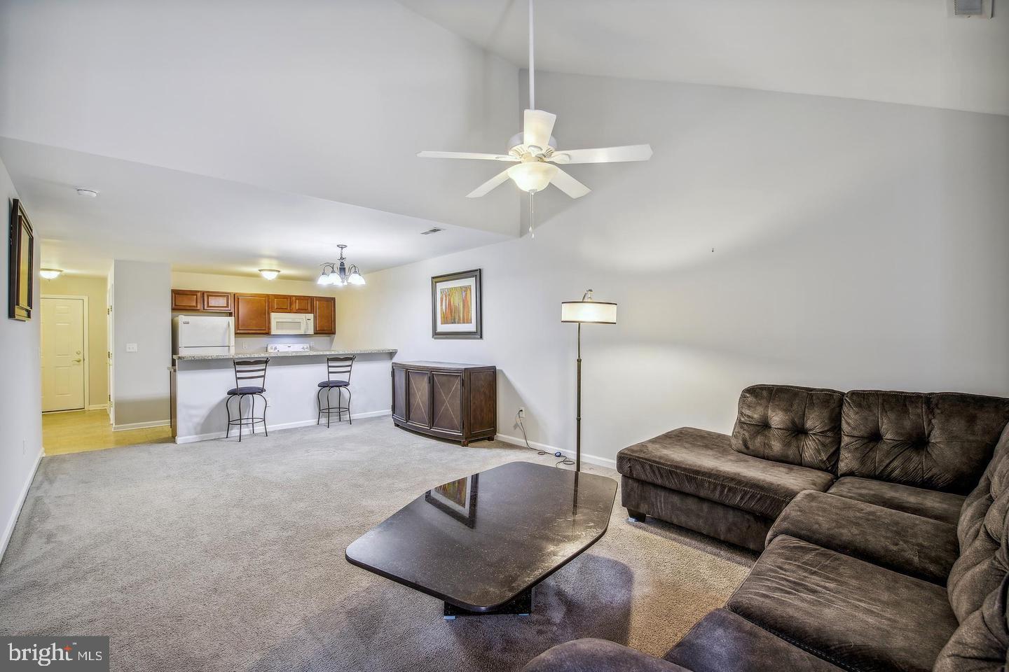 HUNT CLUB SOUTH - Residential Lease