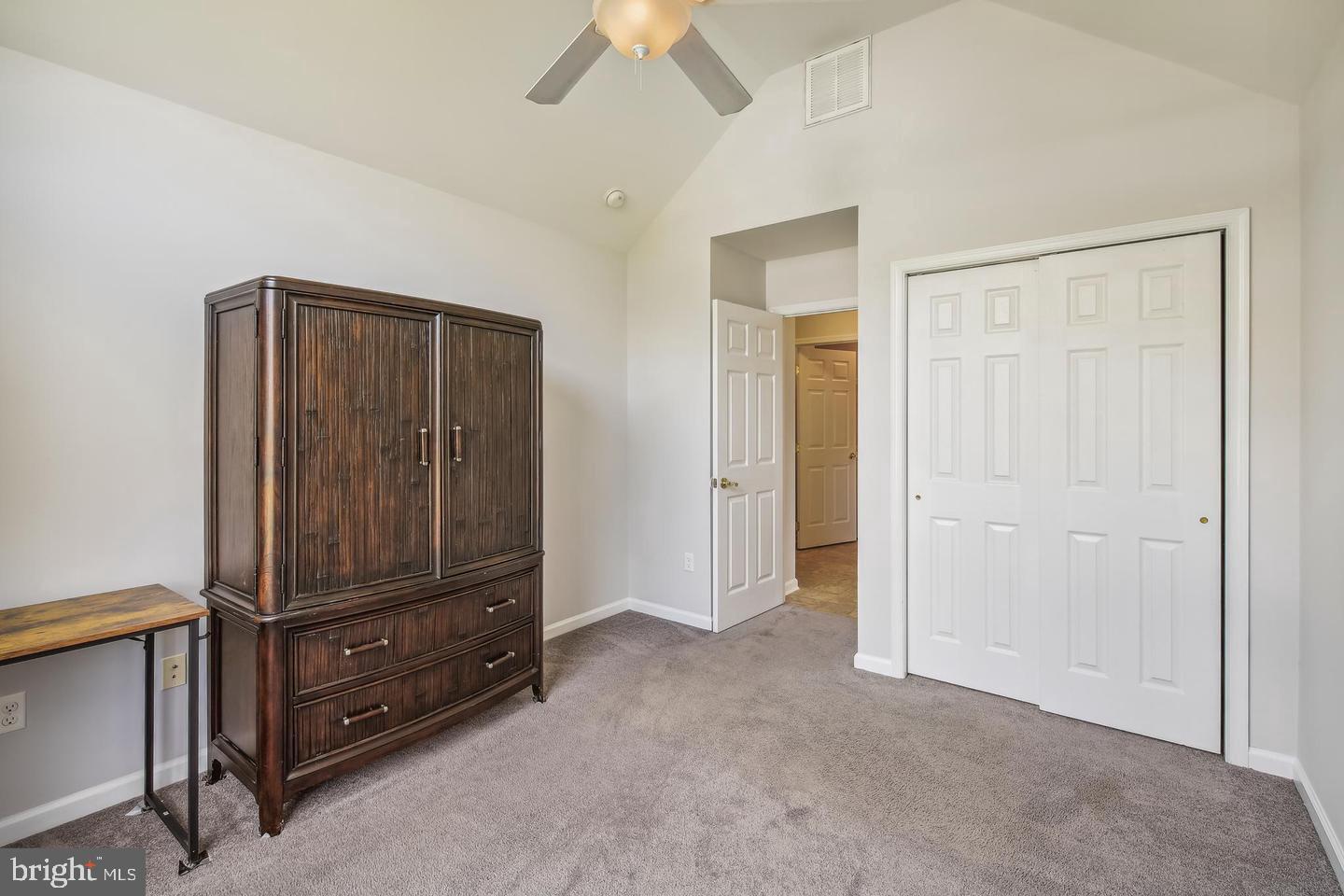 HUNT CLUB SOUTH - Residential Lease