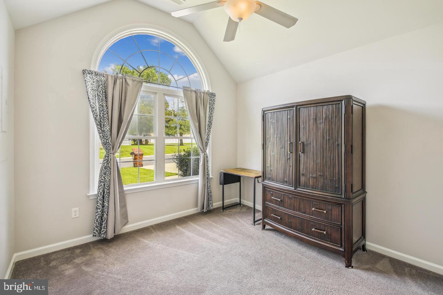 HUNT CLUB SOUTH - Residential Lease