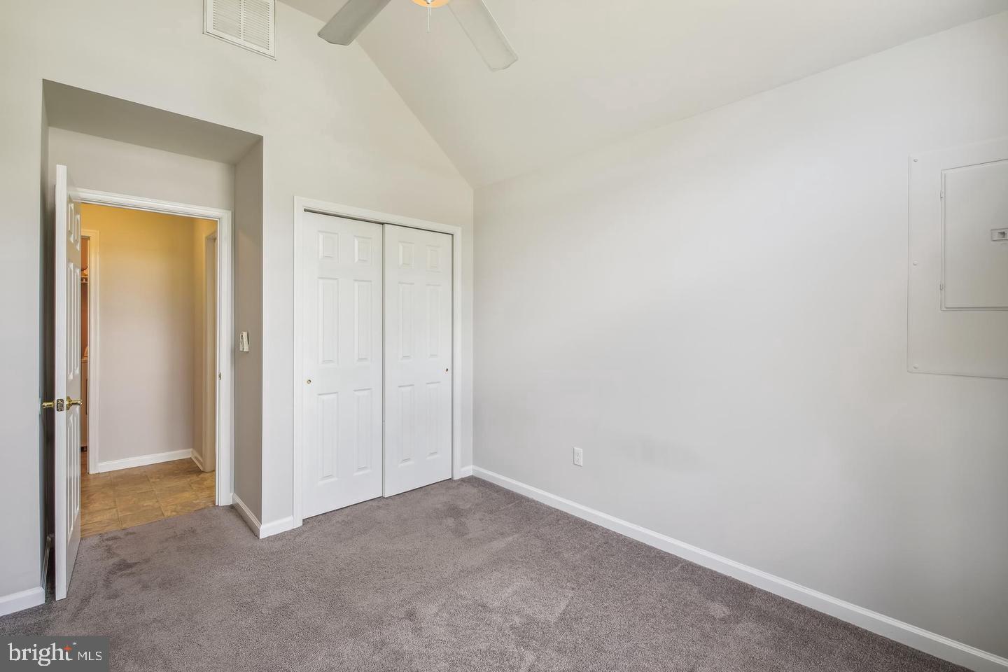 HUNT CLUB SOUTH - Residential Lease