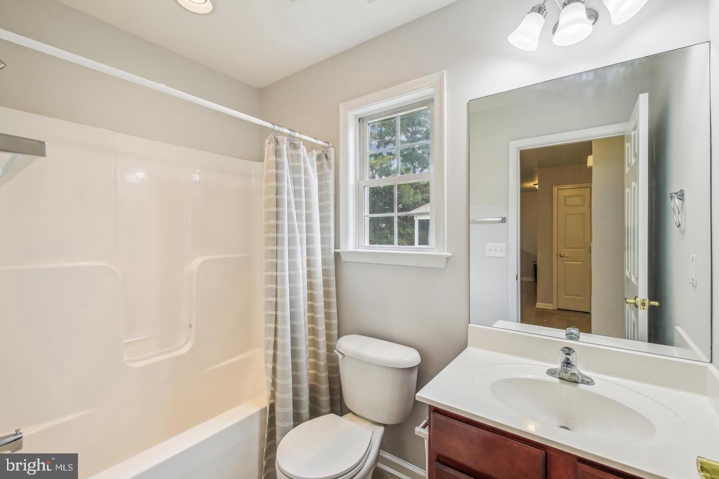 HUNT CLUB SOUTH - Residential Lease