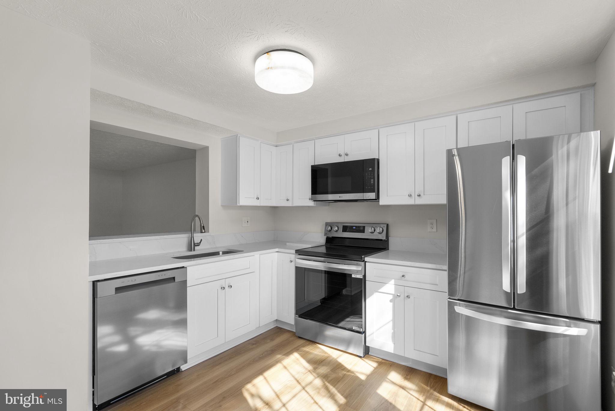 GREENCASTLE LAKE - Residential