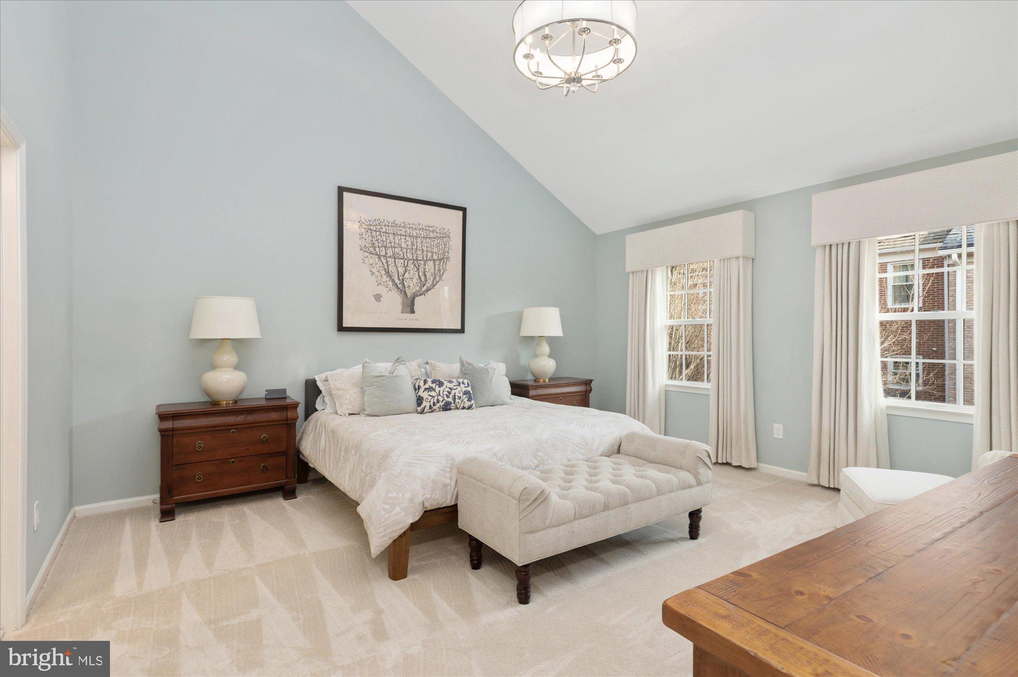 RIVER HILL - Residential