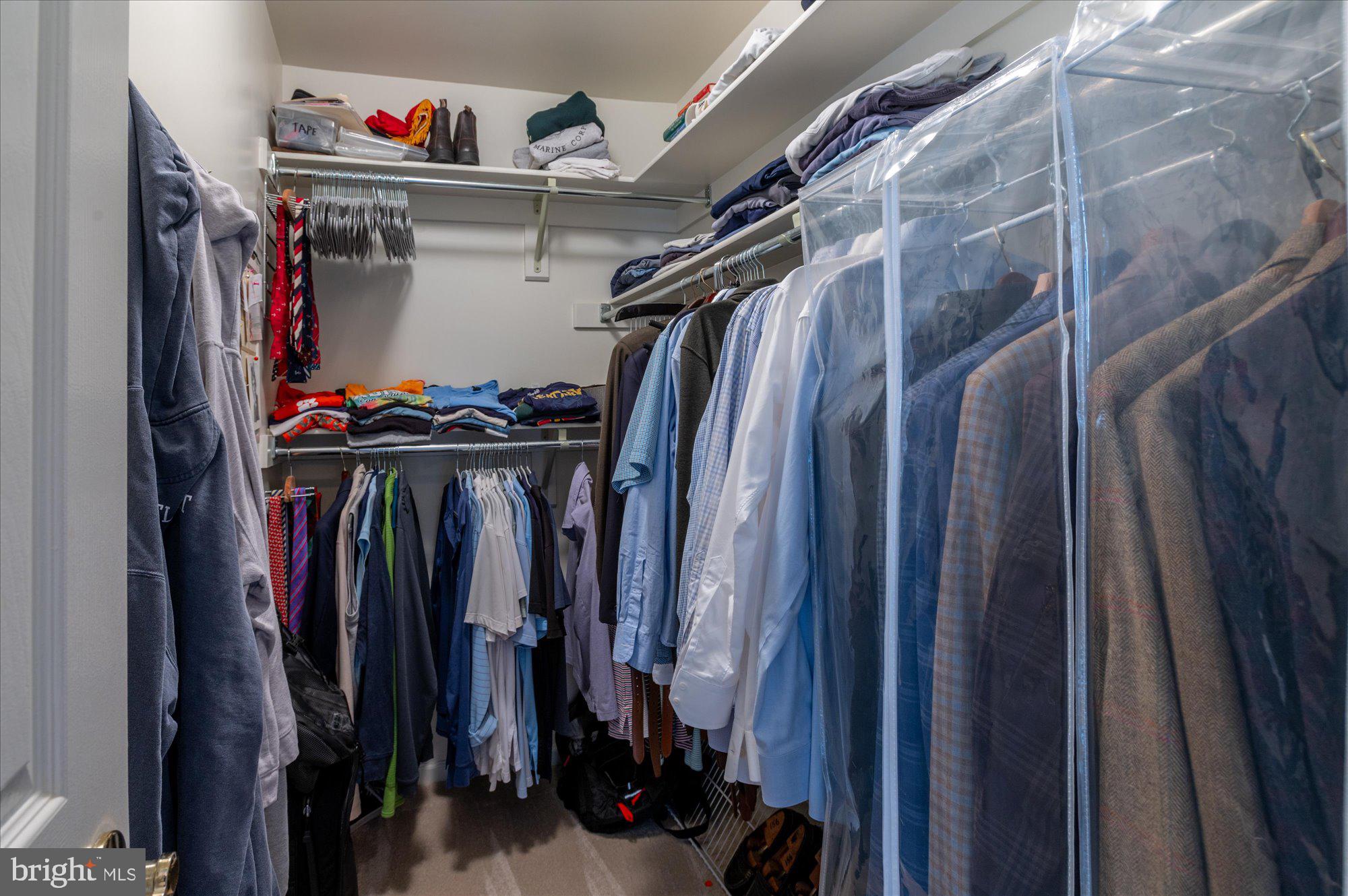 RIVER HILL - Residential