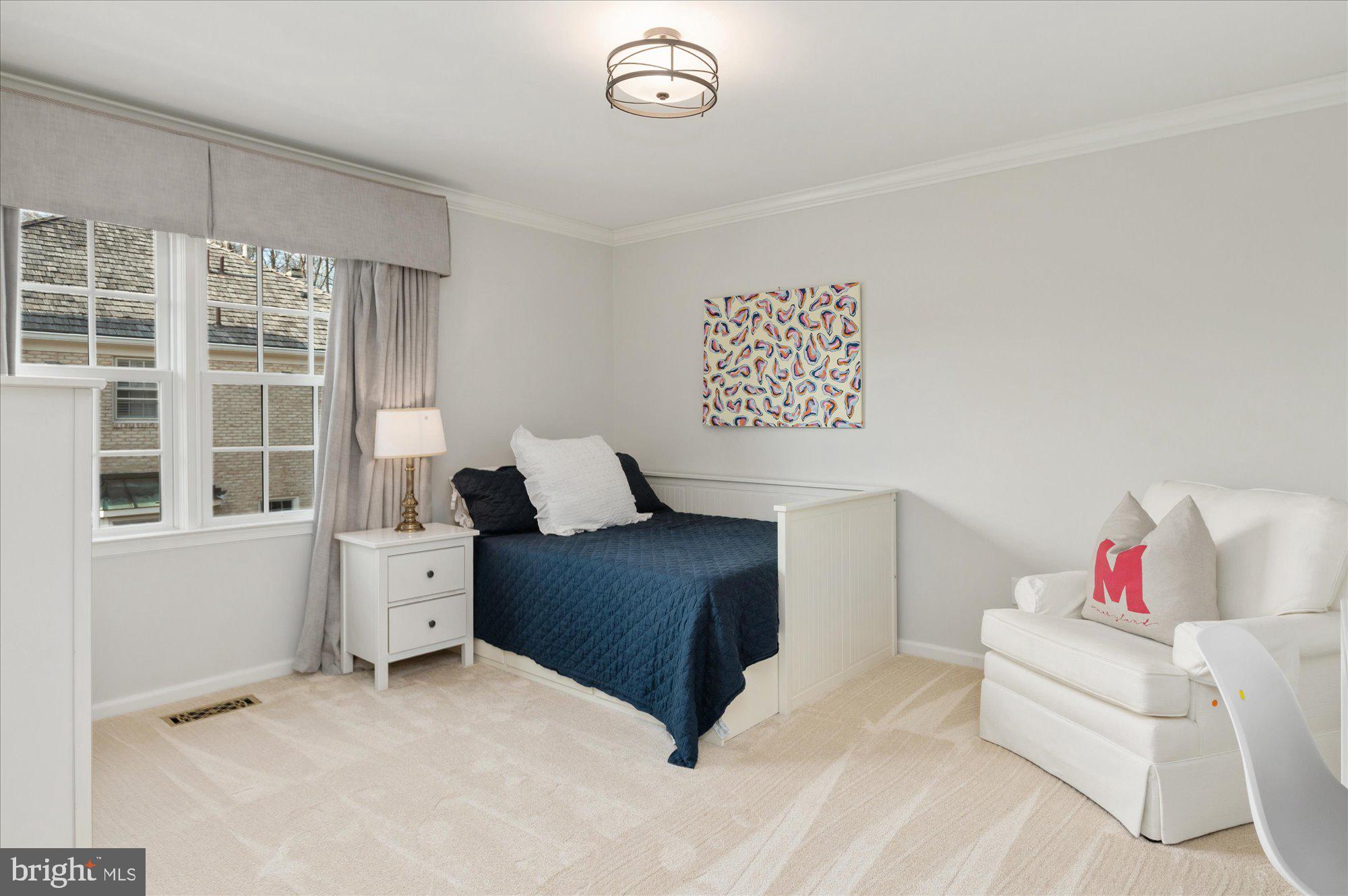 RIVER HILL - Residential