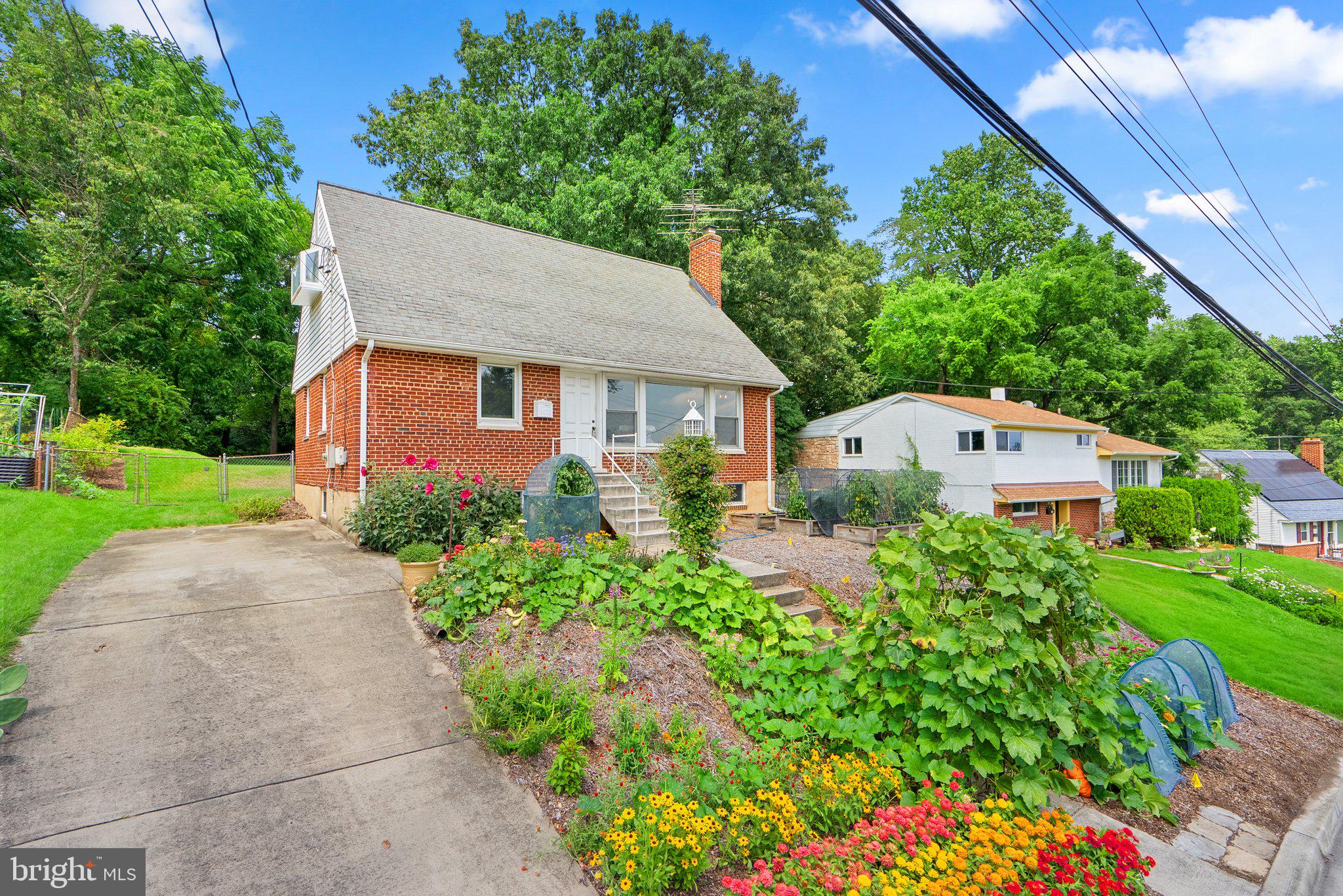 KNOLLWOOD ESTATES - Residential