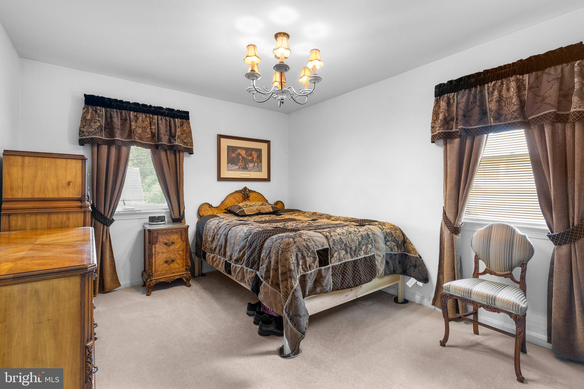 KNOLLWOOD ESTATES - Residential