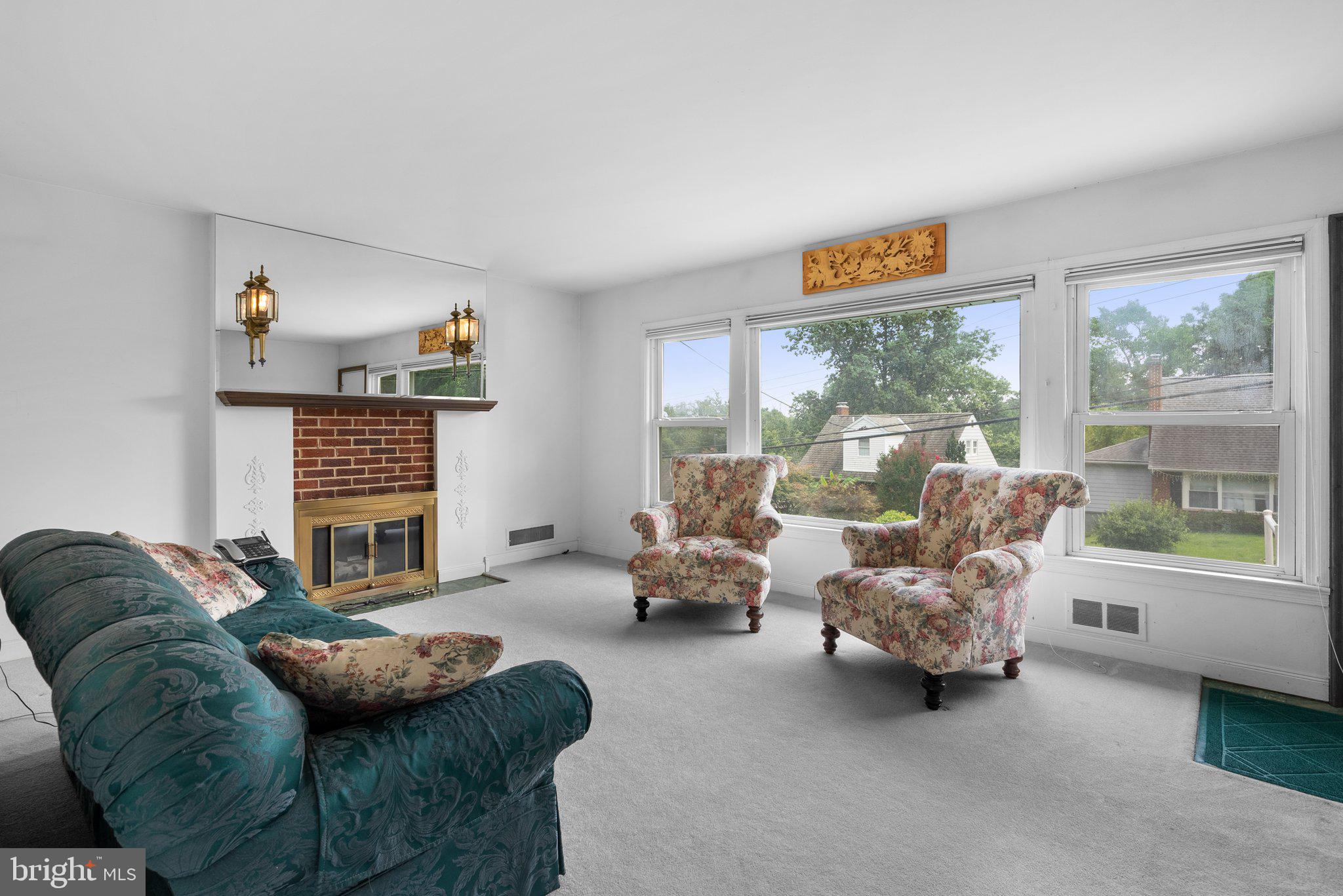 KNOLLWOOD ESTATES - Residential