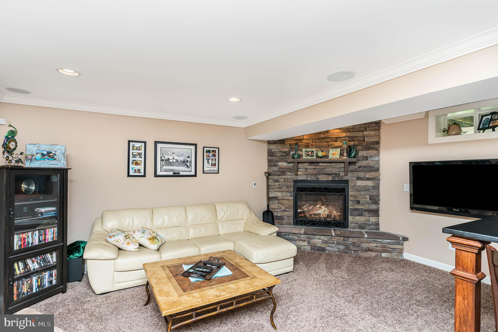 ENCLAVE AT PERRY HALL - Residential