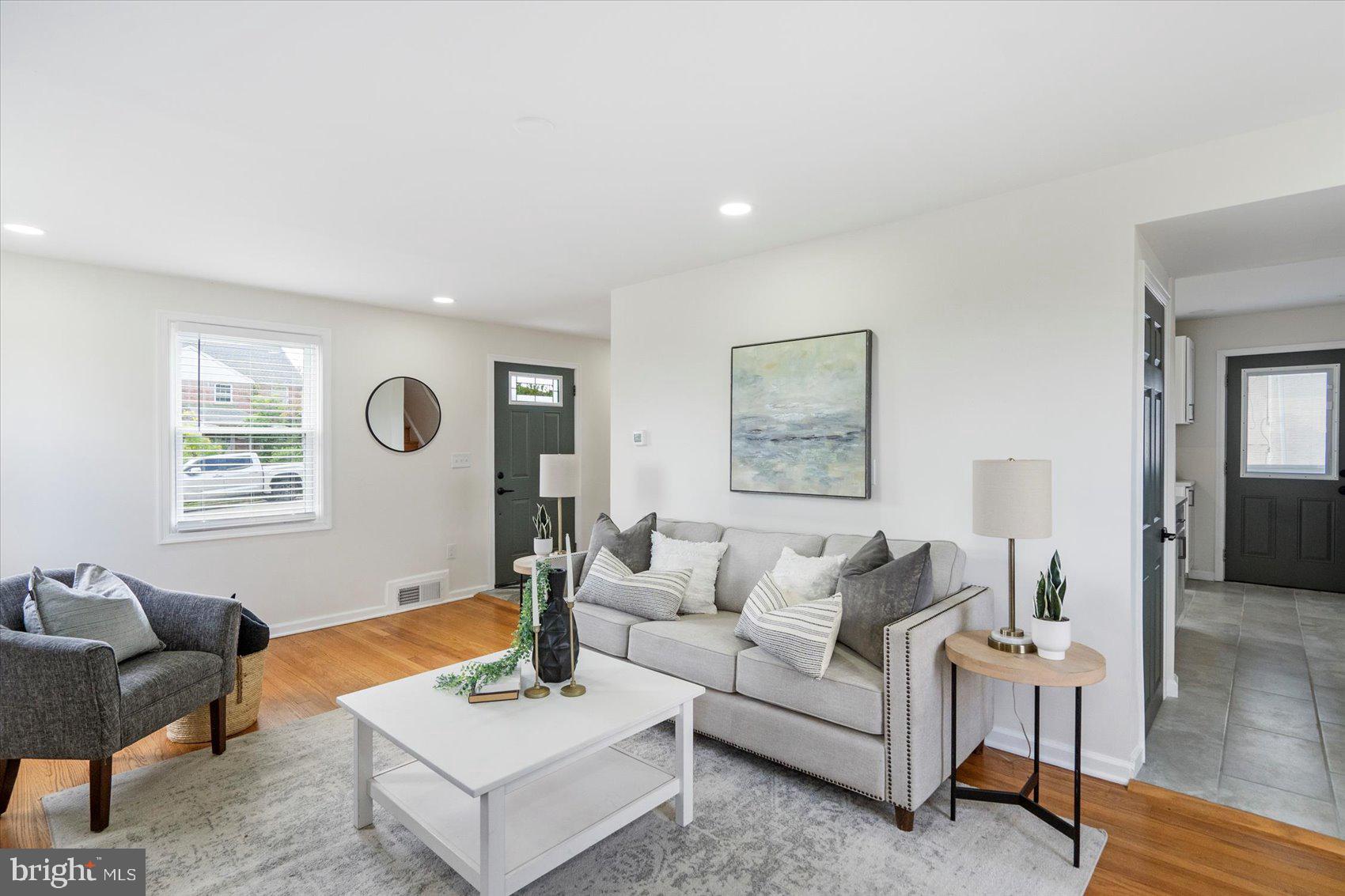 EDNOR GARDENS - LAKESIDE - Residential