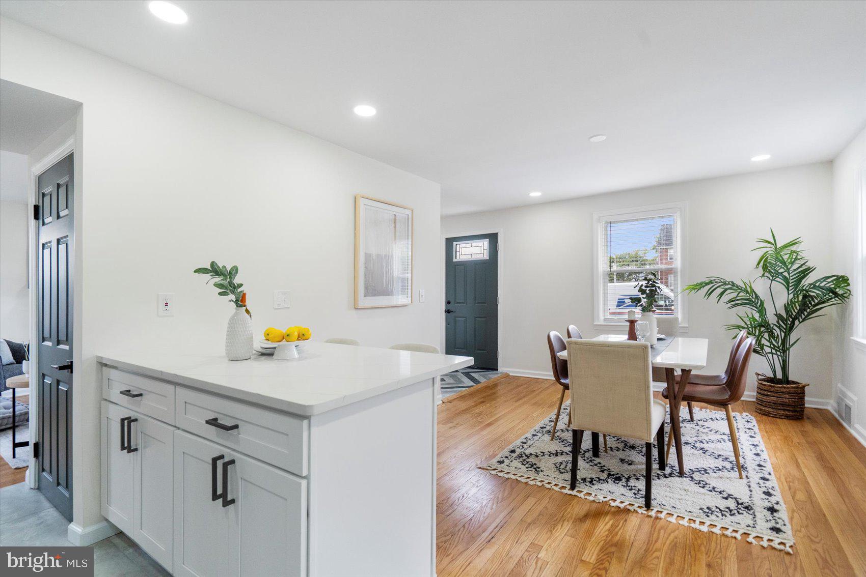 EDNOR GARDENS - LAKESIDE - Residential