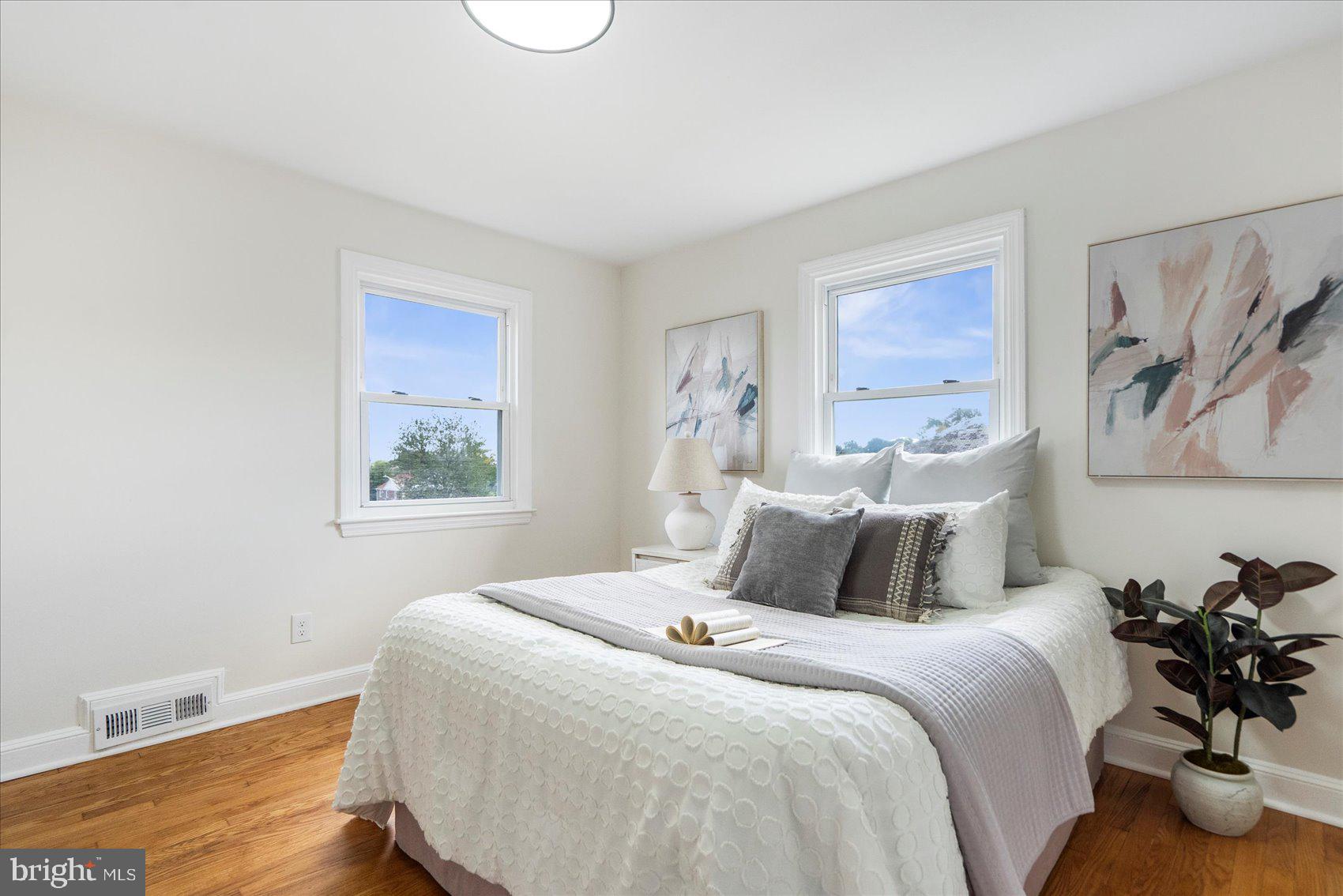 EDNOR GARDENS - LAKESIDE - Residential