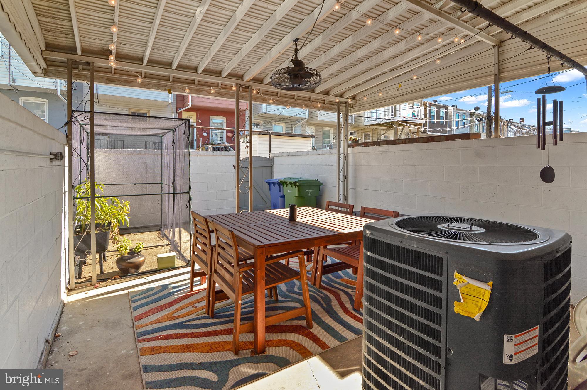 GREEKTOWN - Residential