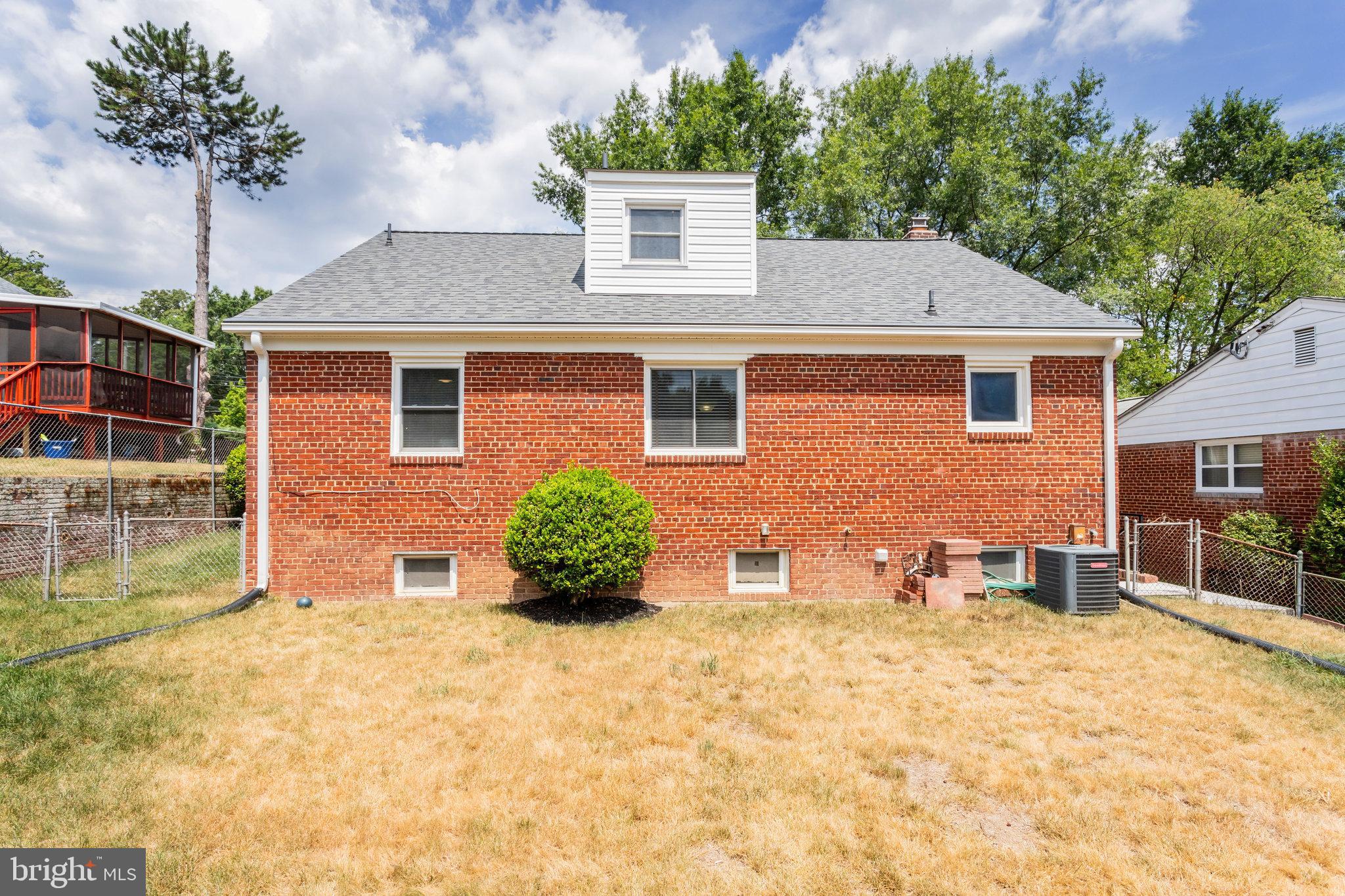 TAKOMA PARK - Residential