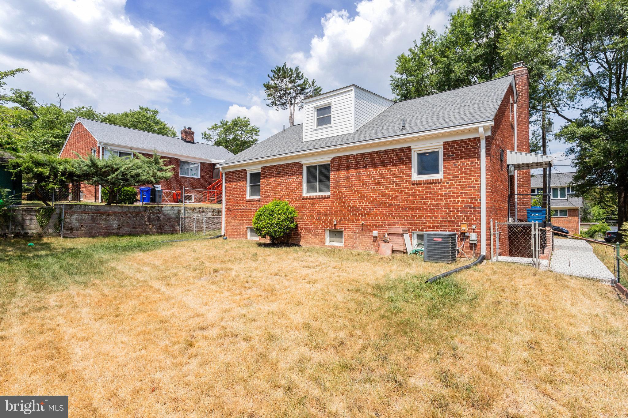 TAKOMA PARK - Residential