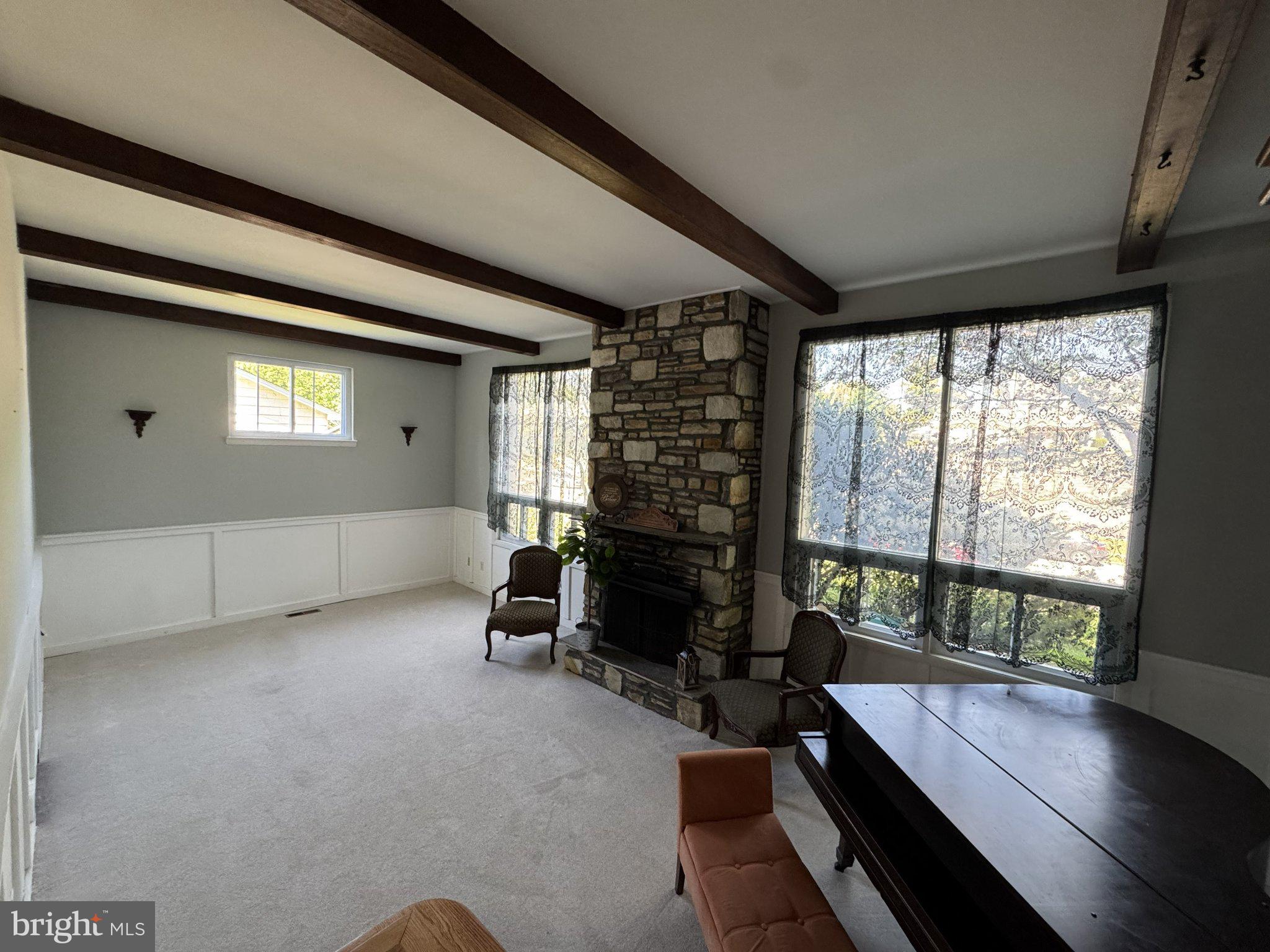 609 FOSTER ROAD
