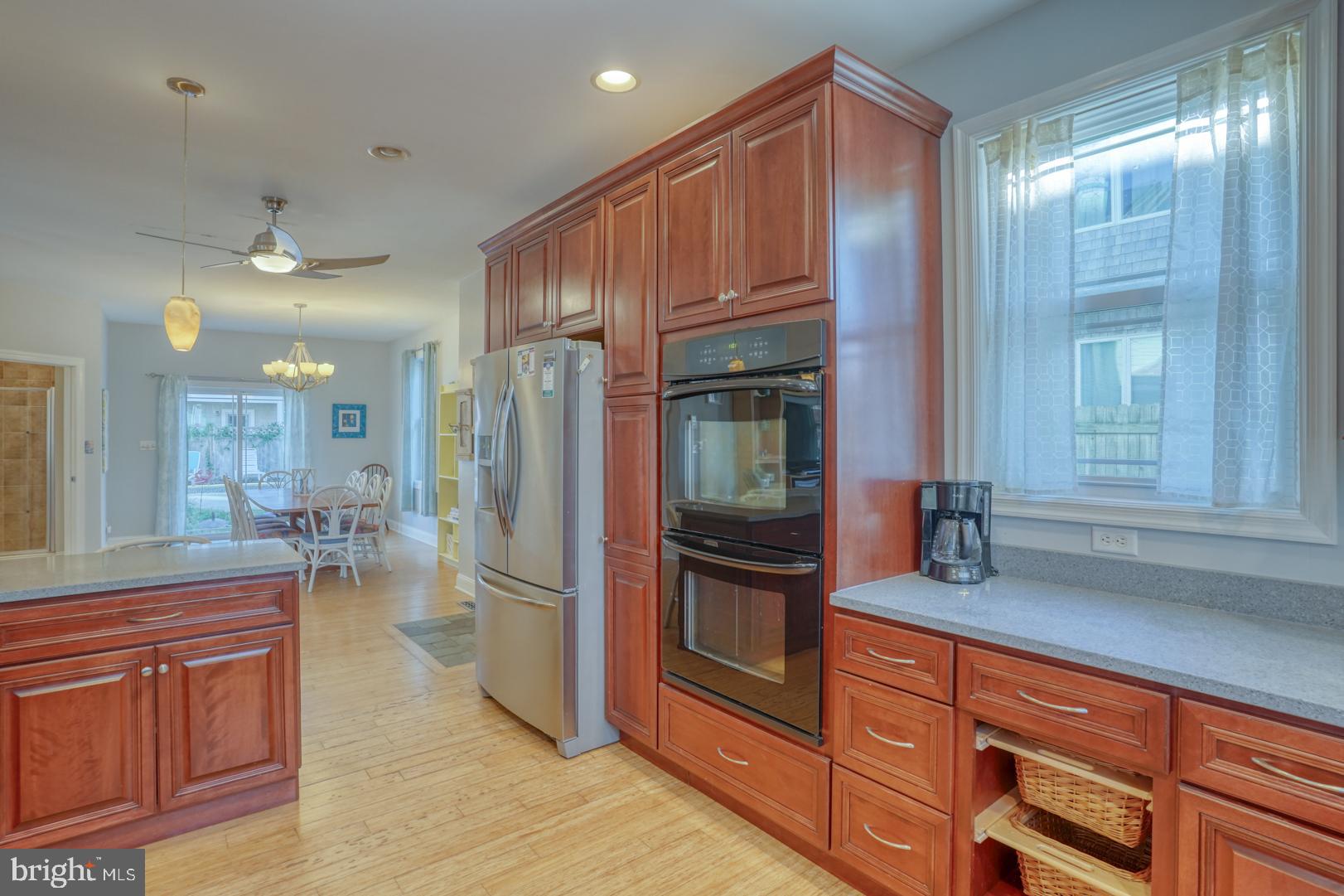 COUNTRY CLUB ESTATES - Residential