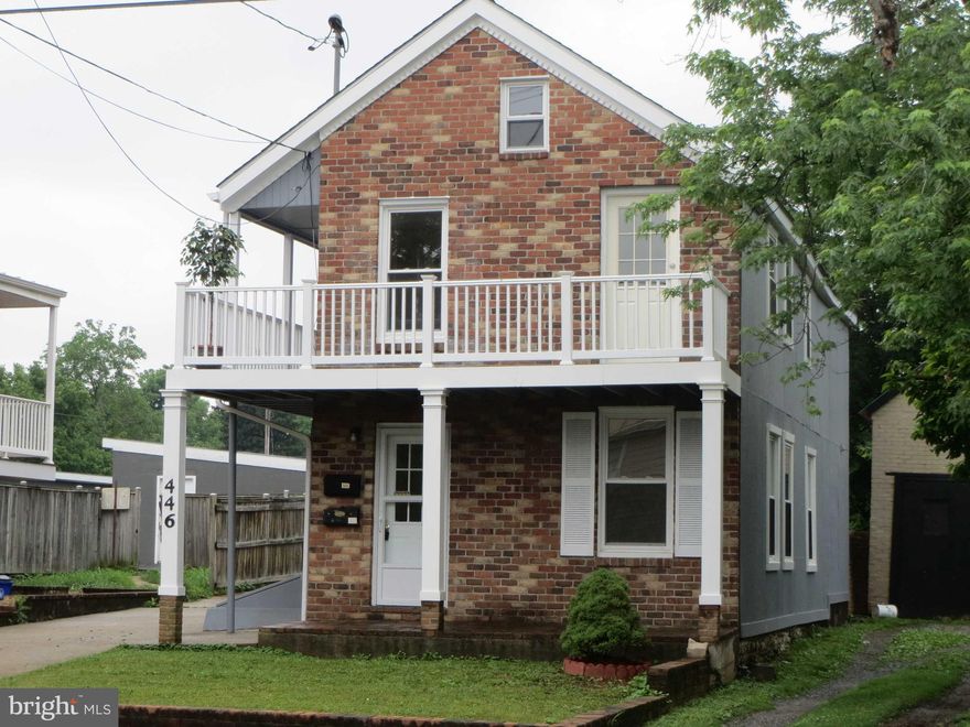 This well-maintained Frederick downtown 2Bed/1 Bath apartment is the first floor unit of the duplex with big parking lot to park at least 3 cars.  This unit was renovated in 2015 with upgraded cabinets, granite countertop, A/C, Stainless Steel Appliances (Refrigerator, Range, hardwood floor. 8 Mins walking to downtown Frederick amenities and restaurants. Rent is 1250/month(Utility is not included)Prefer at least two year lease