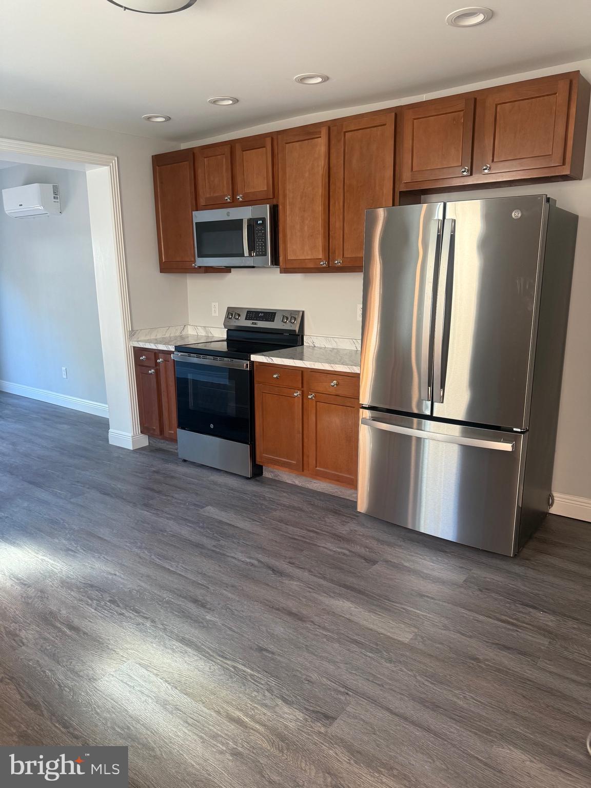 HISTORIC CHARLES TOWN - Residential