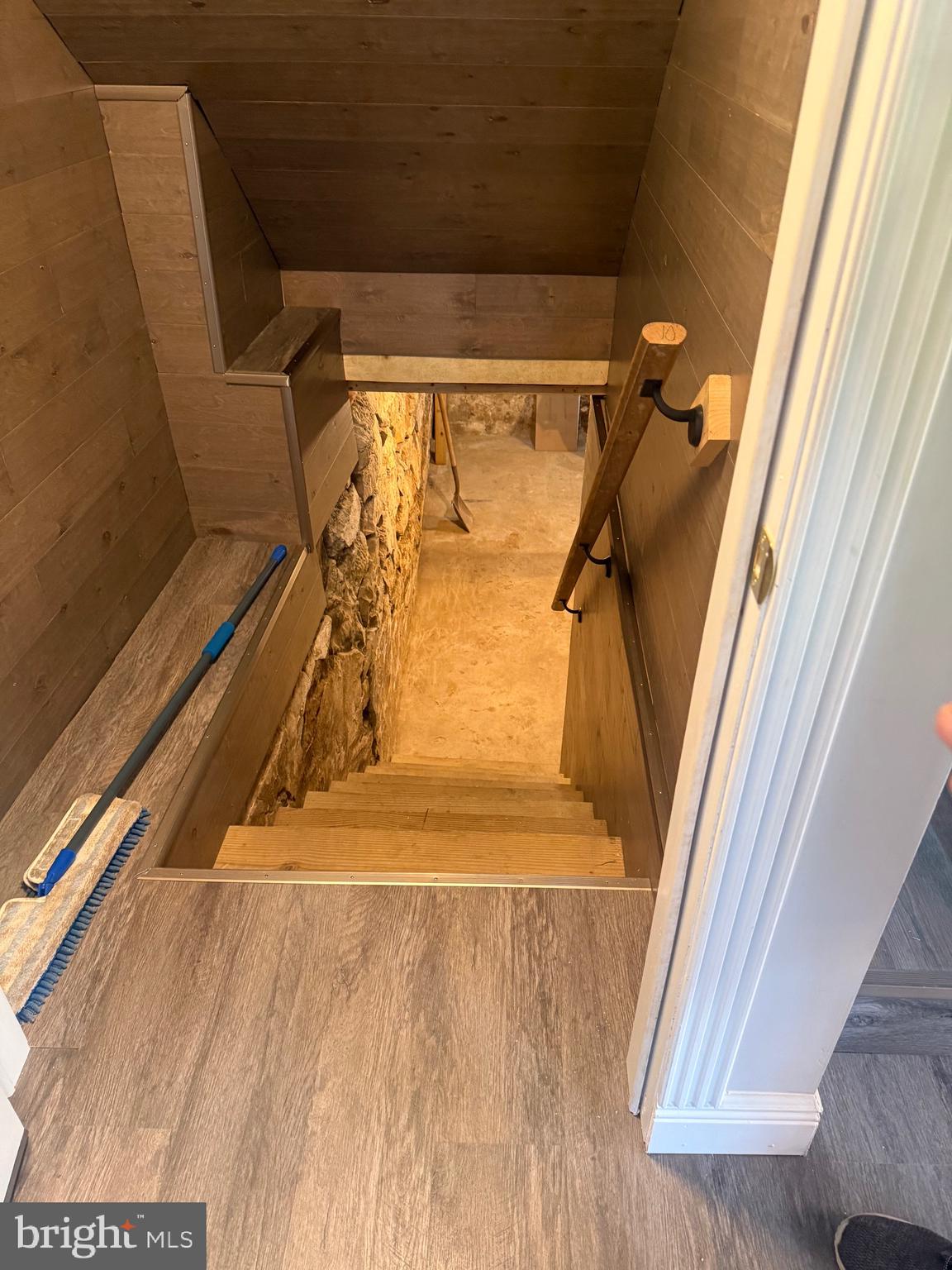 HISTORIC CHARLES TOWN - Residential