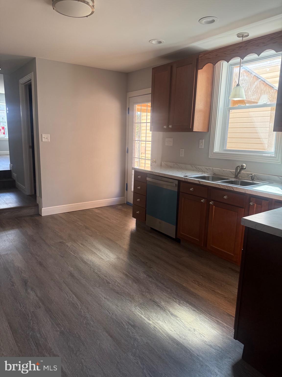 HISTORIC CHARLES TOWN - Residential