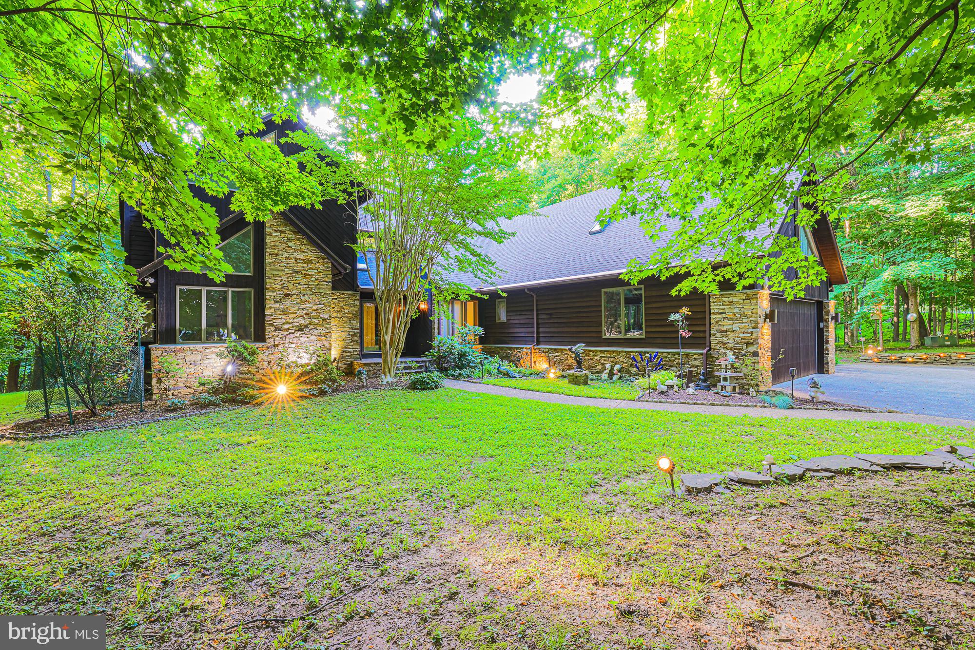 17 MONTVIEU COURT