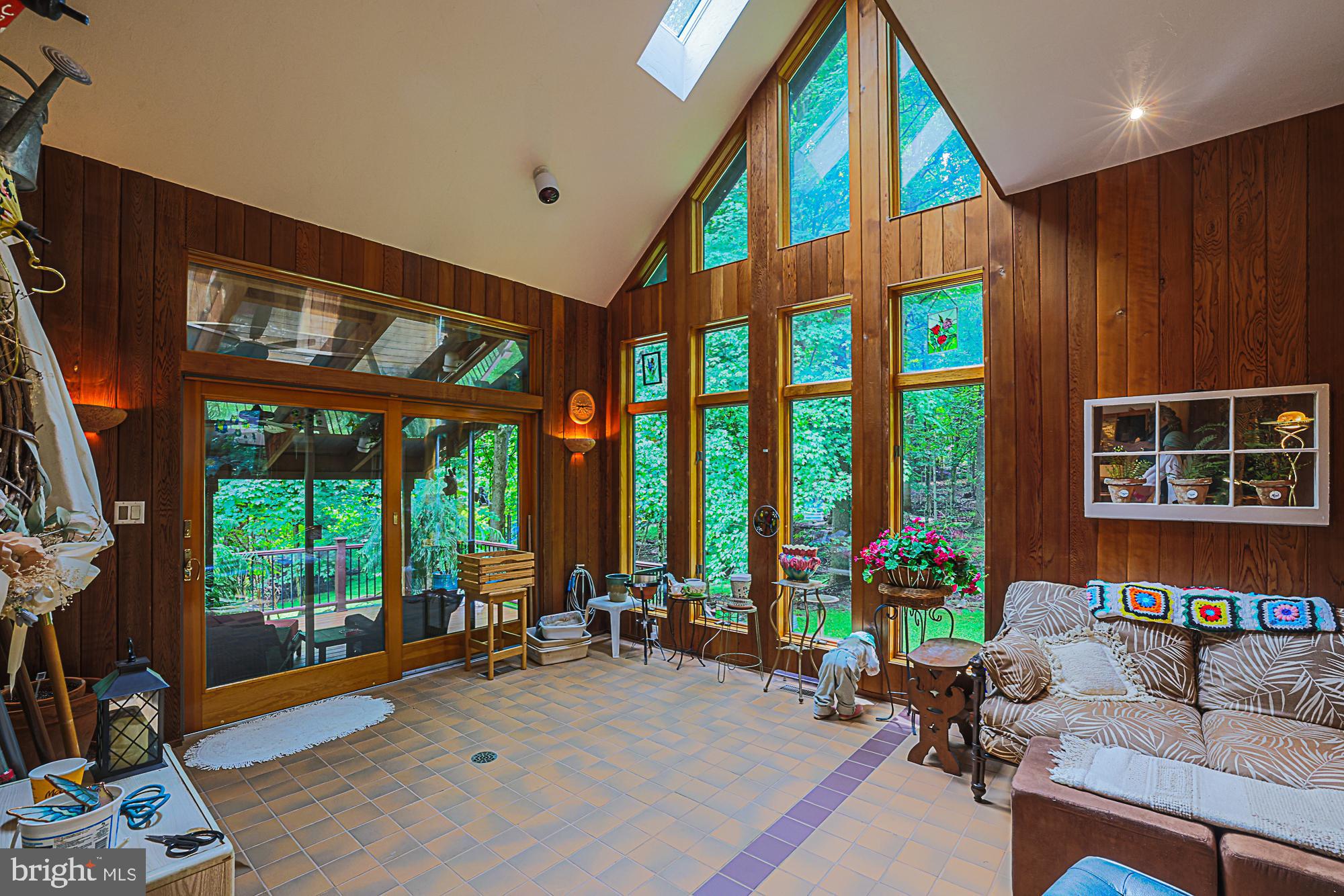 17 MONTVIEU COURT
