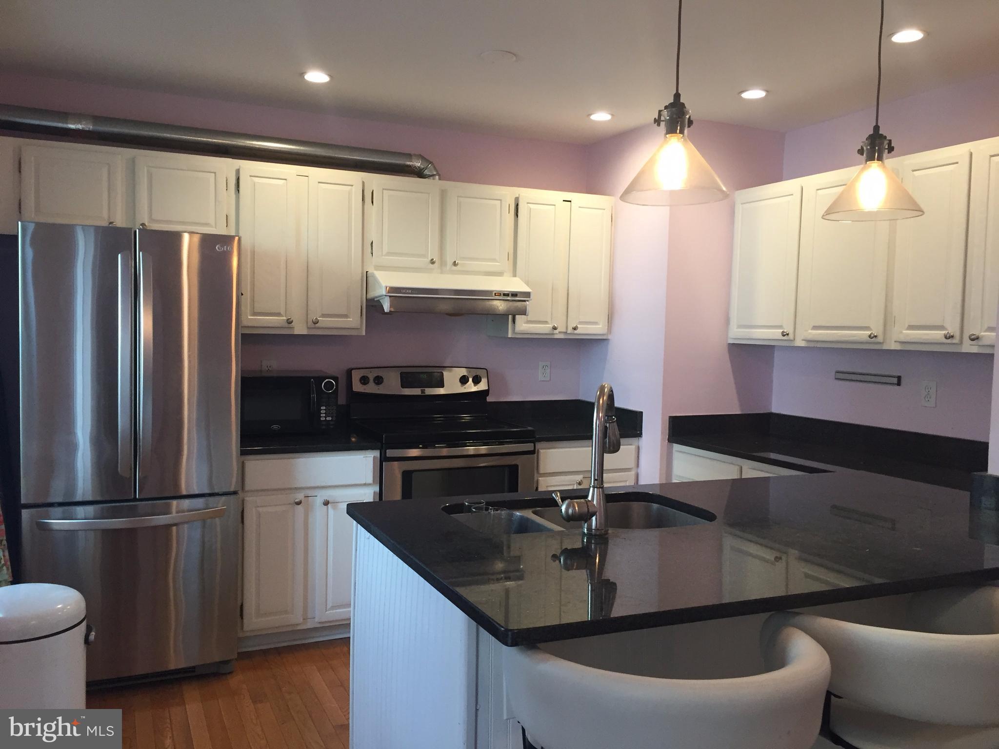 HUNTERS SQUARE - Residential Lease