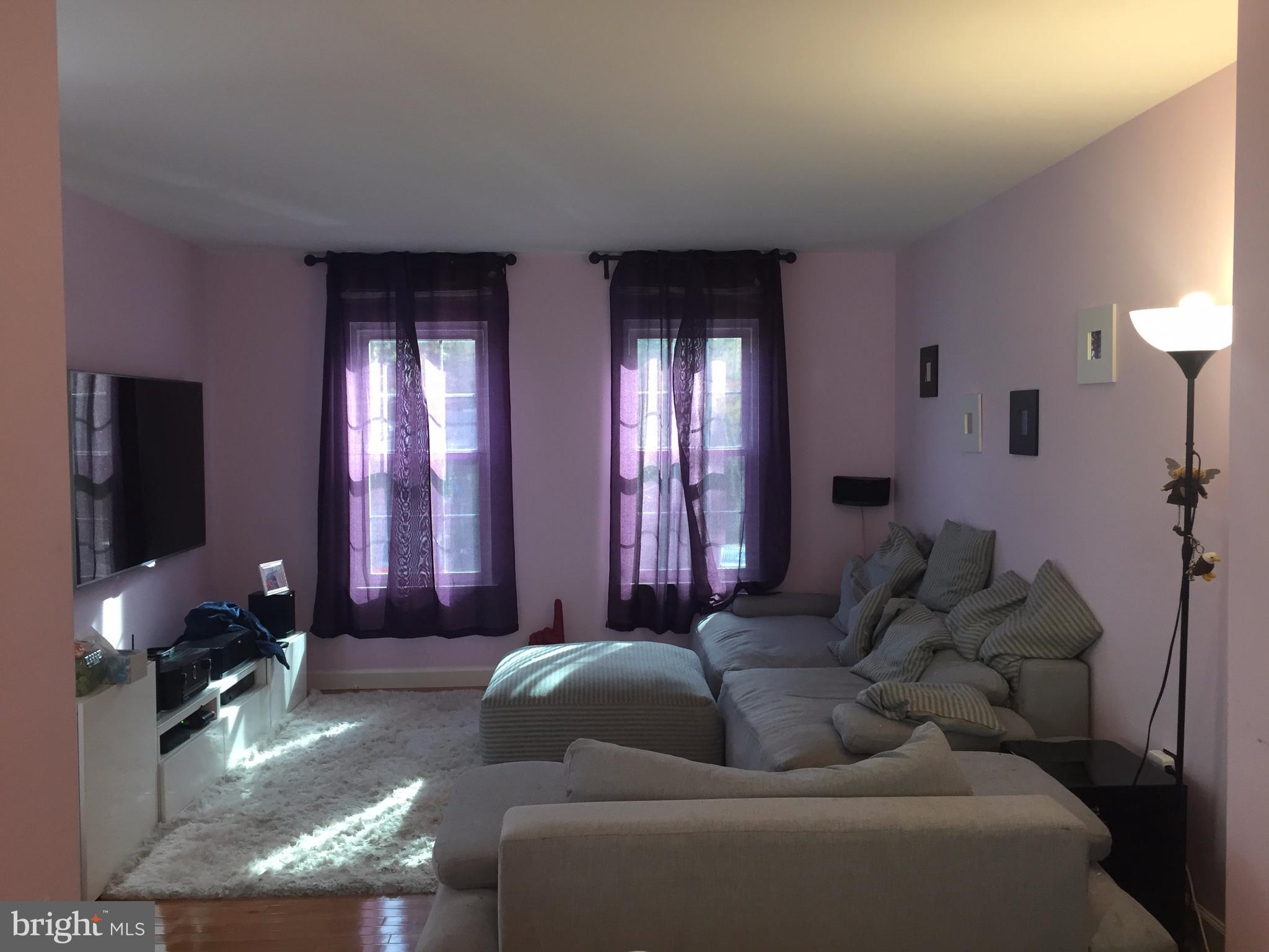 HUNTERS SQUARE - Residential Lease