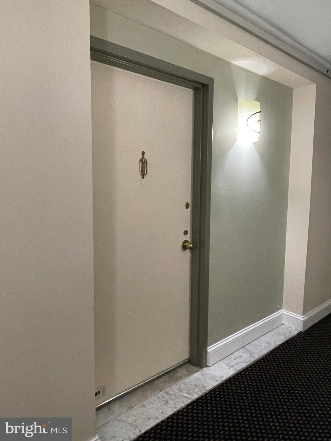 TOWERS IN WESTCHESTER PARK - Residential