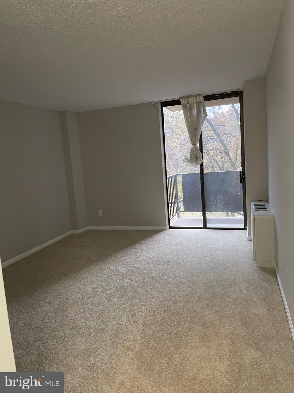 TOWERS IN WESTCHESTER PARK - Residential