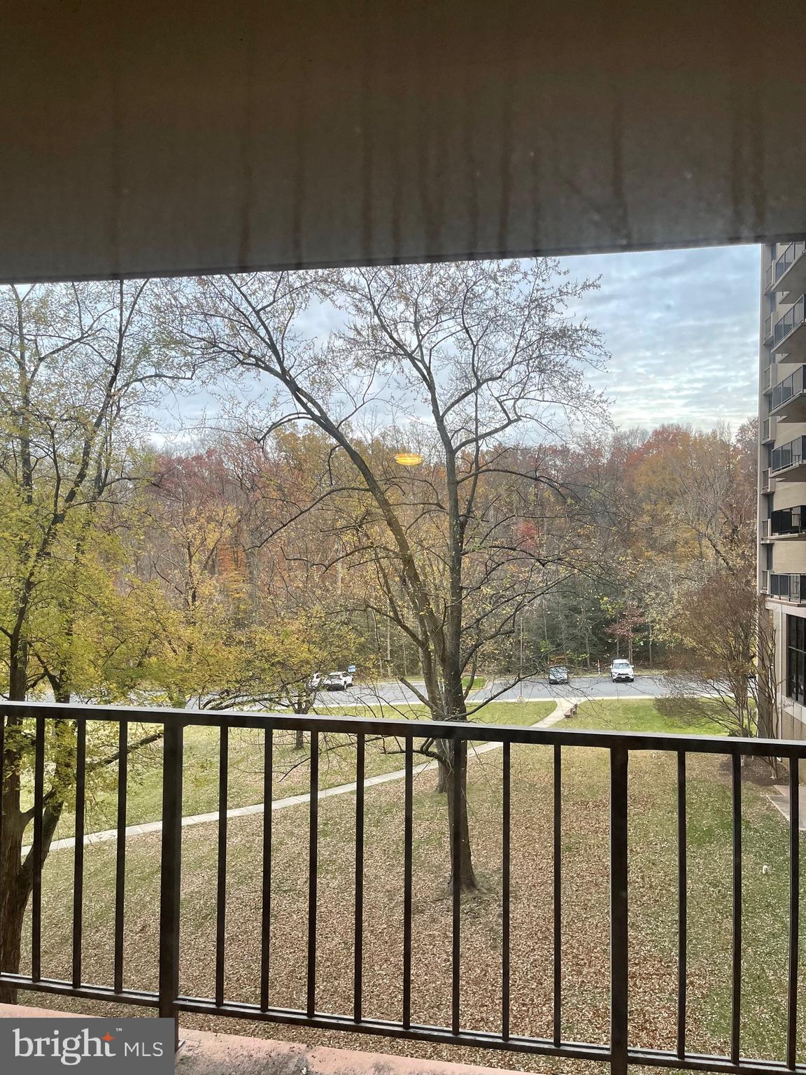 TOWERS IN WESTCHESTER PARK - Residential