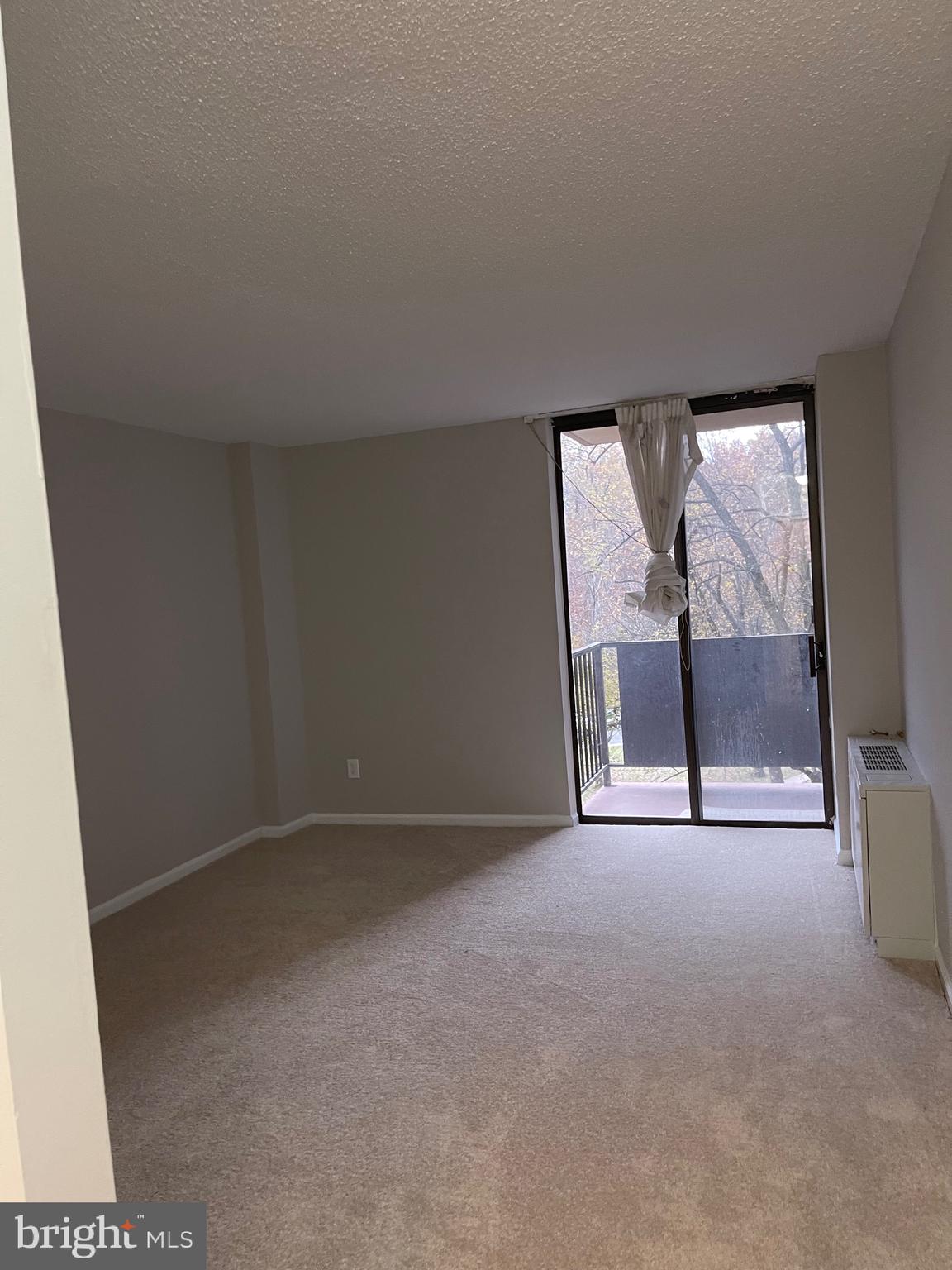 TOWERS IN WESTCHESTER PARK - Residential