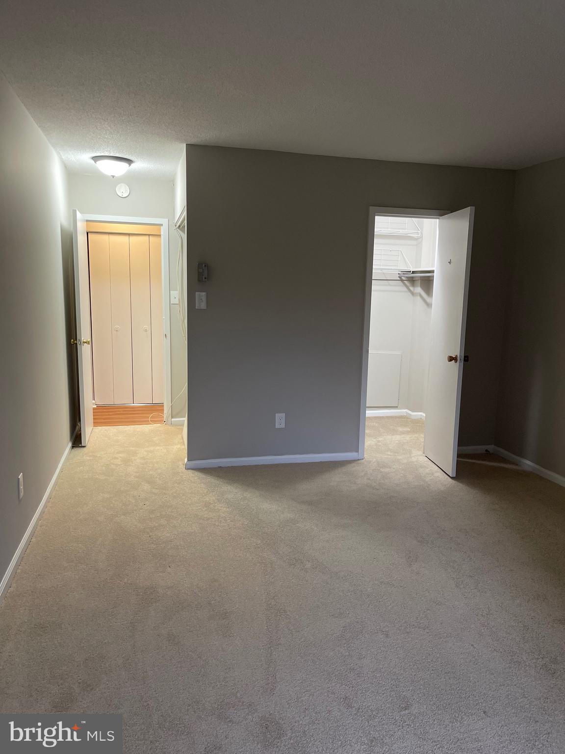 TOWERS IN WESTCHESTER PARK - Residential