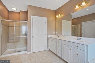 OAK VALLEY - Residential