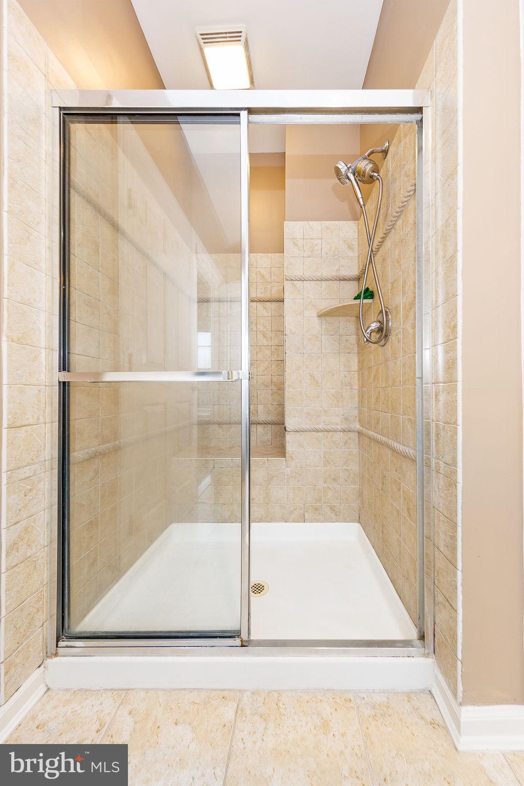 OAK VALLEY - Residential