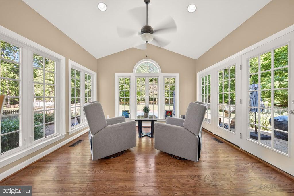 OAK VALLEY - Residential