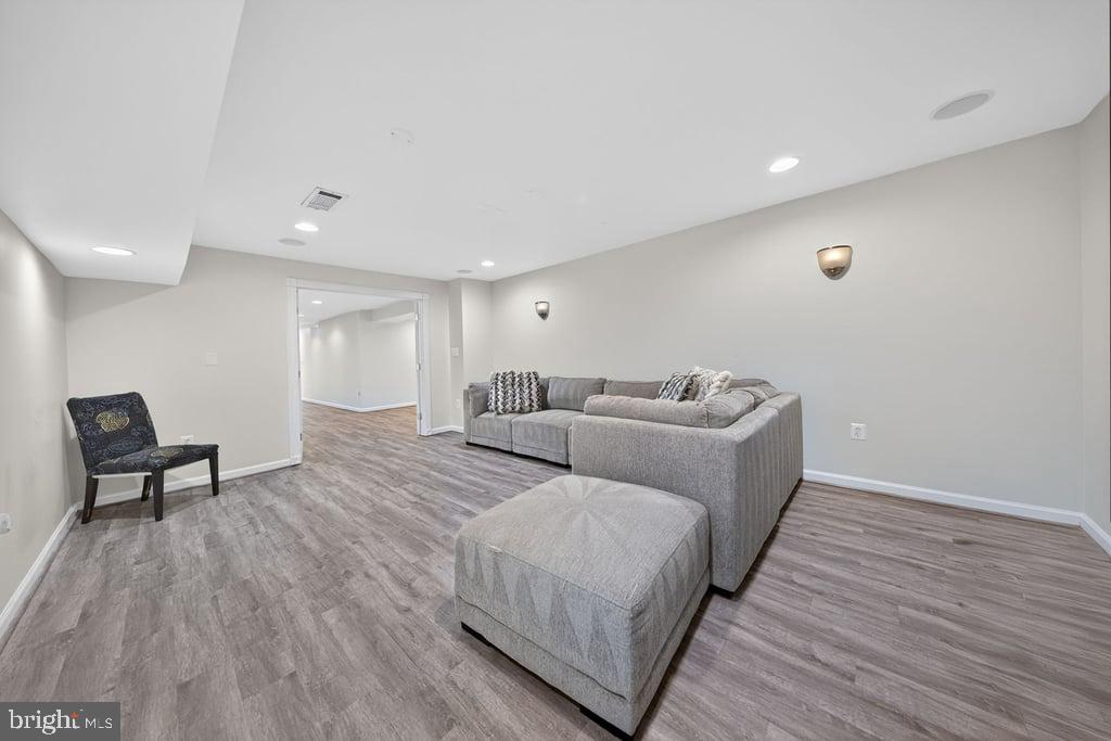 OAK VALLEY - Residential