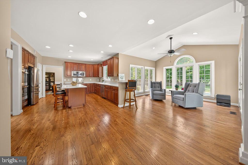 OAK VALLEY - Residential