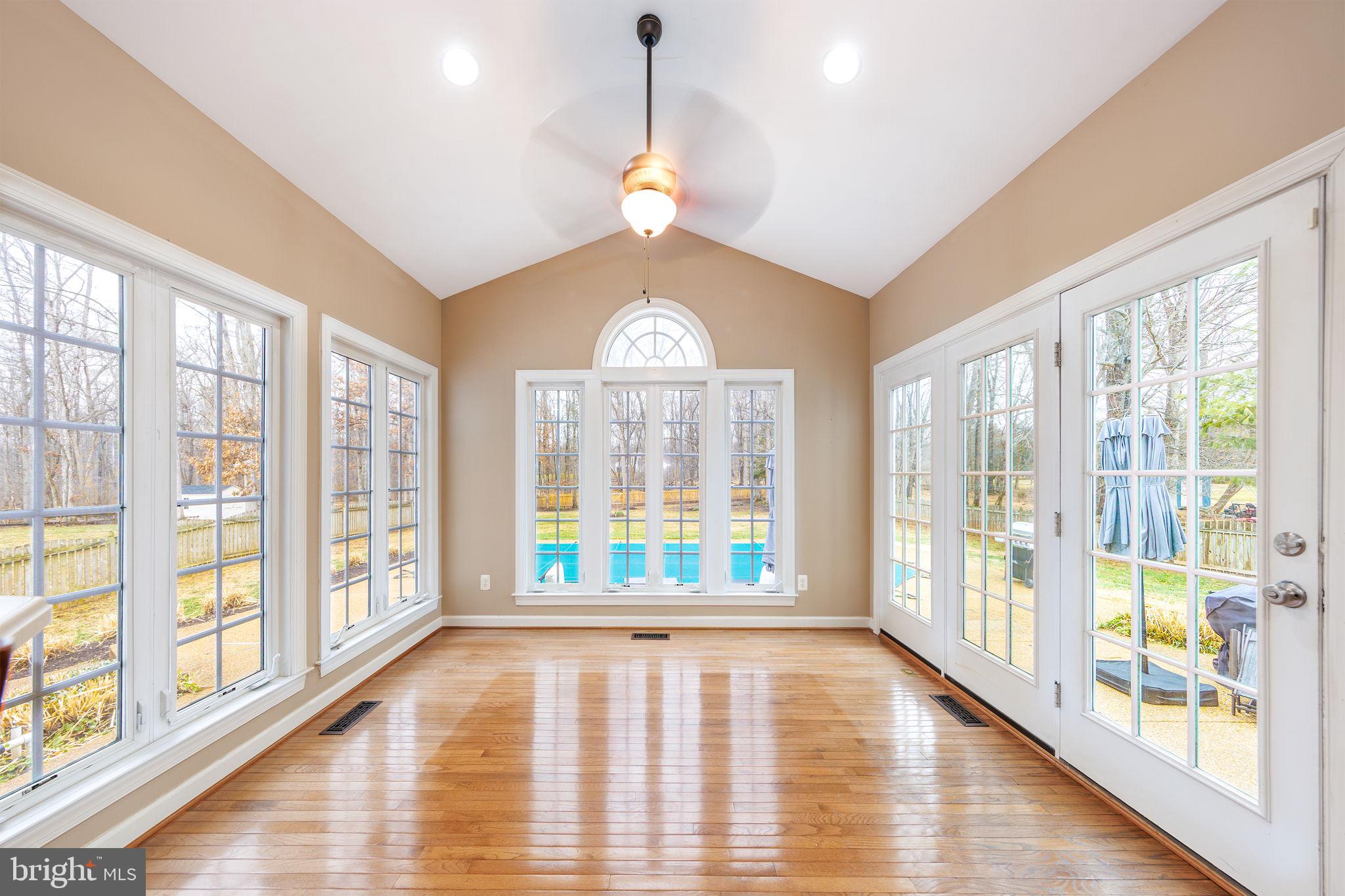 OAK VALLEY - Residential