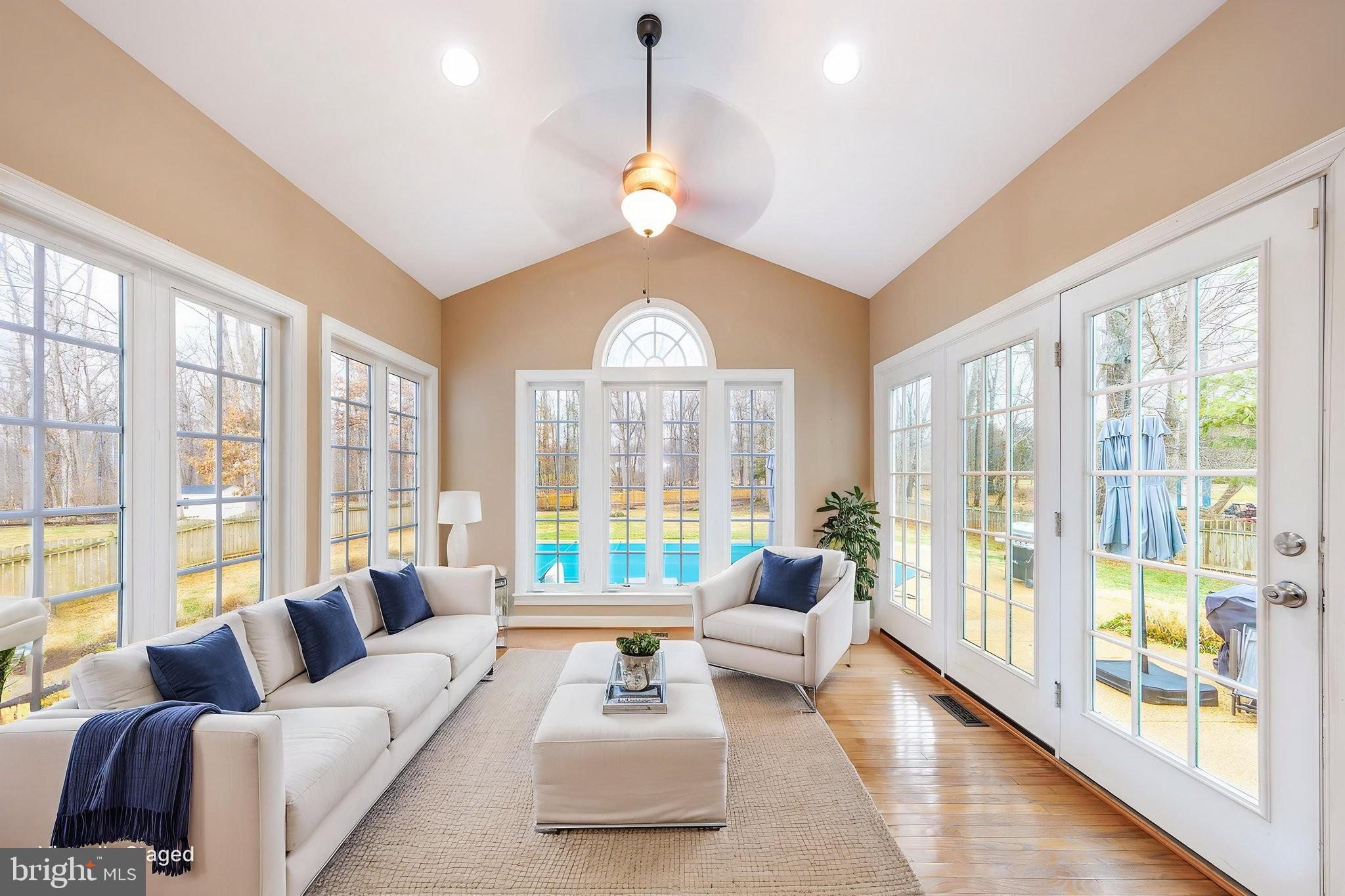 OAK VALLEY - Residential