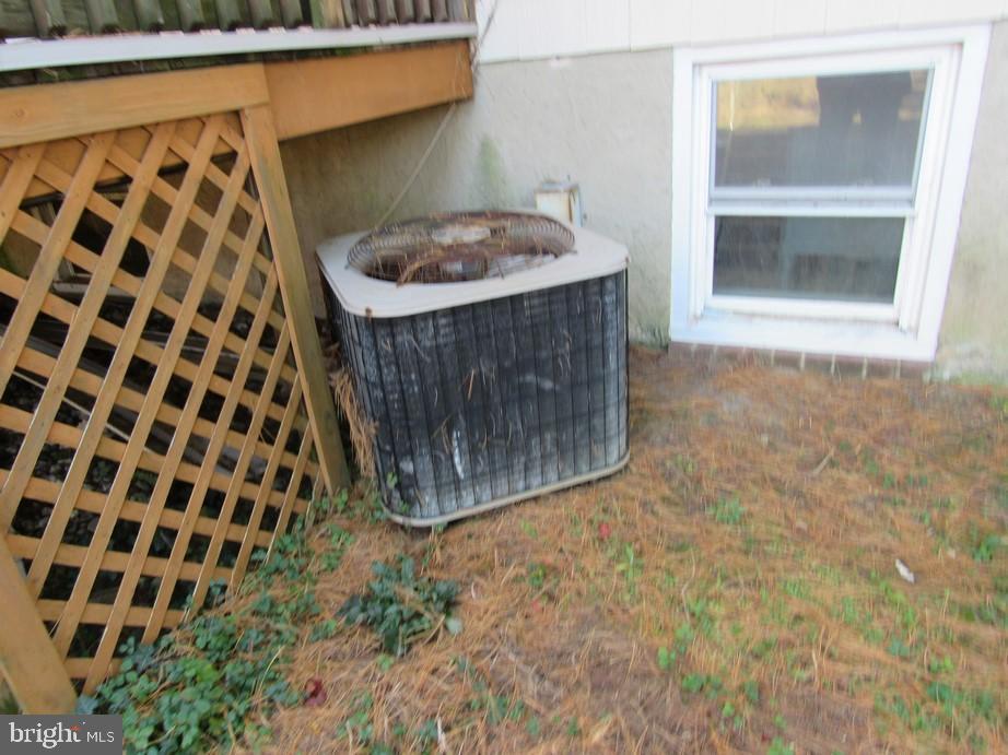 LAKESIDE VISTA - Residential