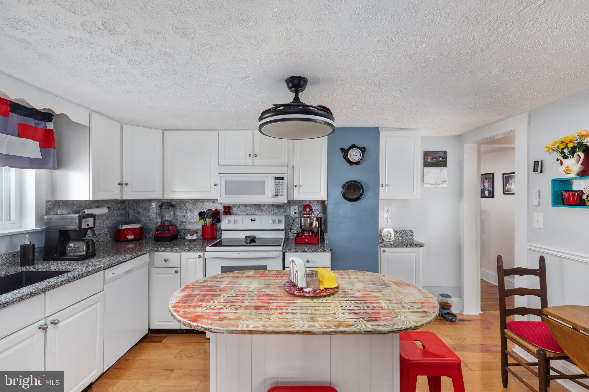 DAVIS STRASBURG - Residential