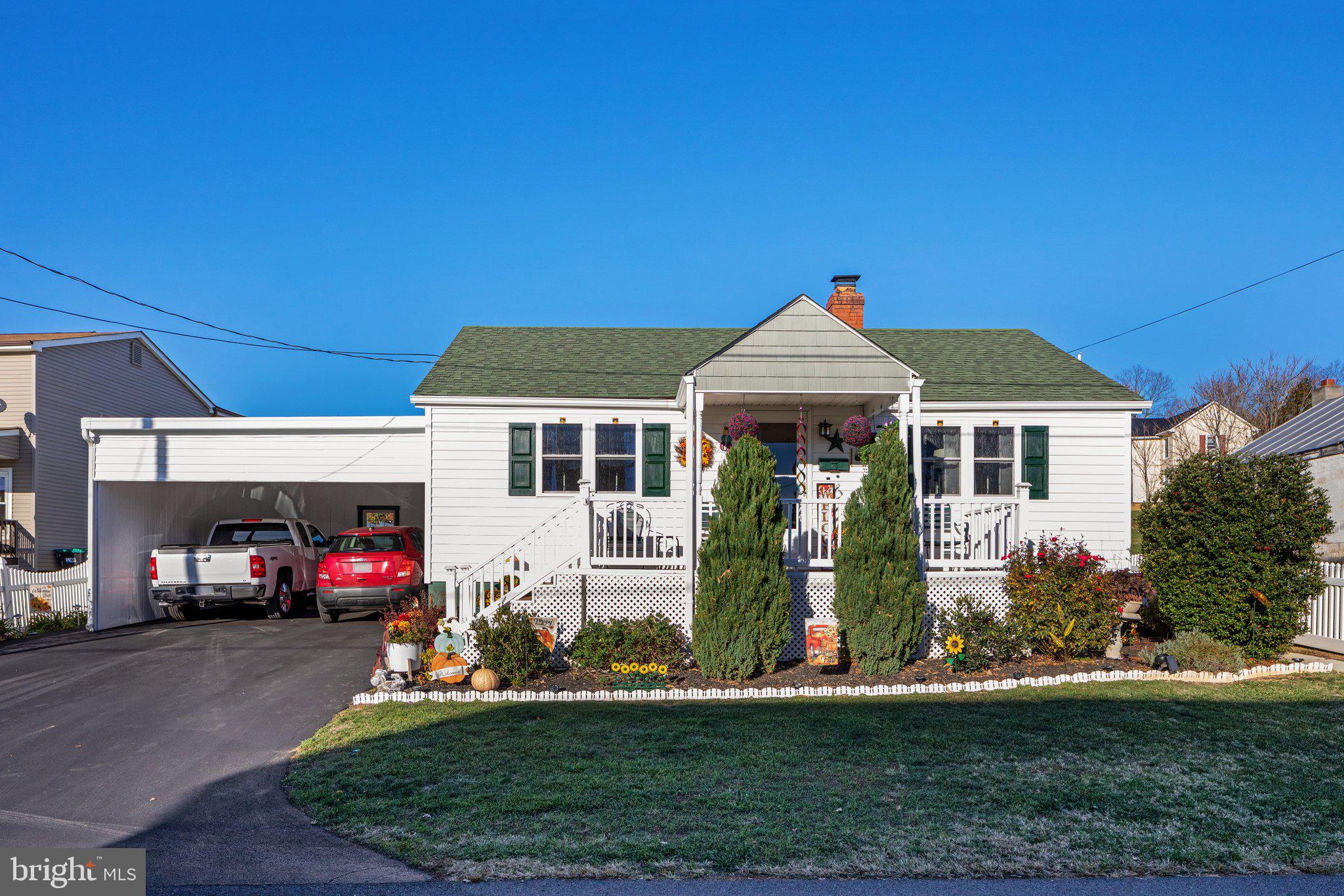 DAVIS STRASBURG - Residential