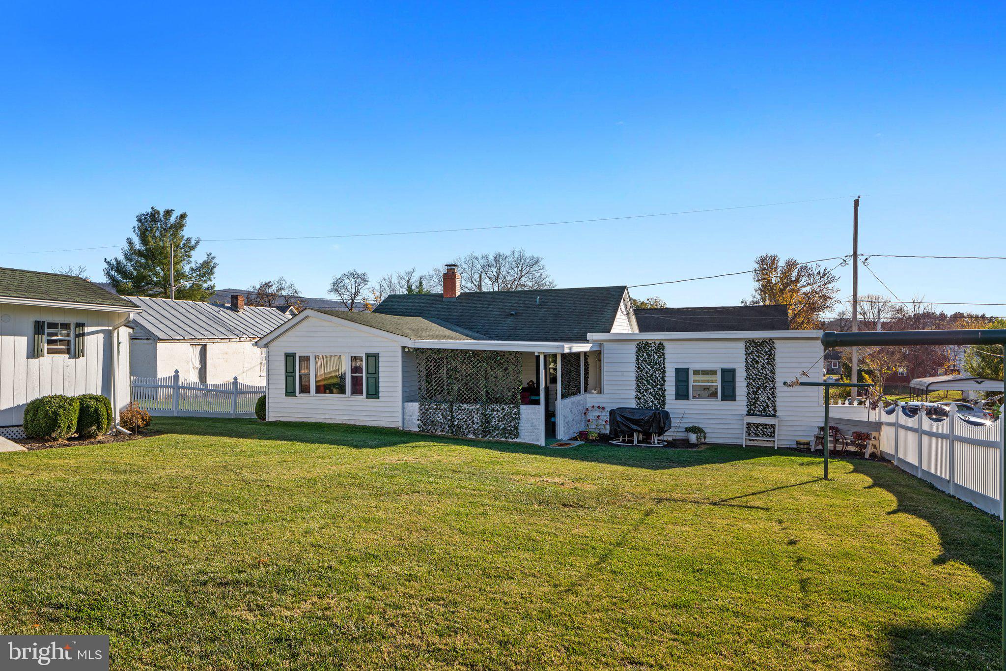 DAVIS STRASBURG - Residential